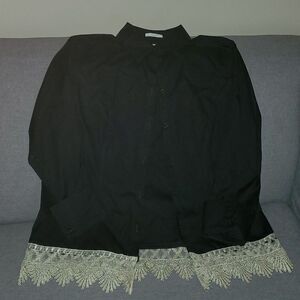 Chico’s top women’s sz 0.5 small 6 black button down gold ritzy ornate bottom